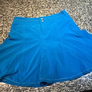 Title Nine sz4 Blue Skort pleated like new